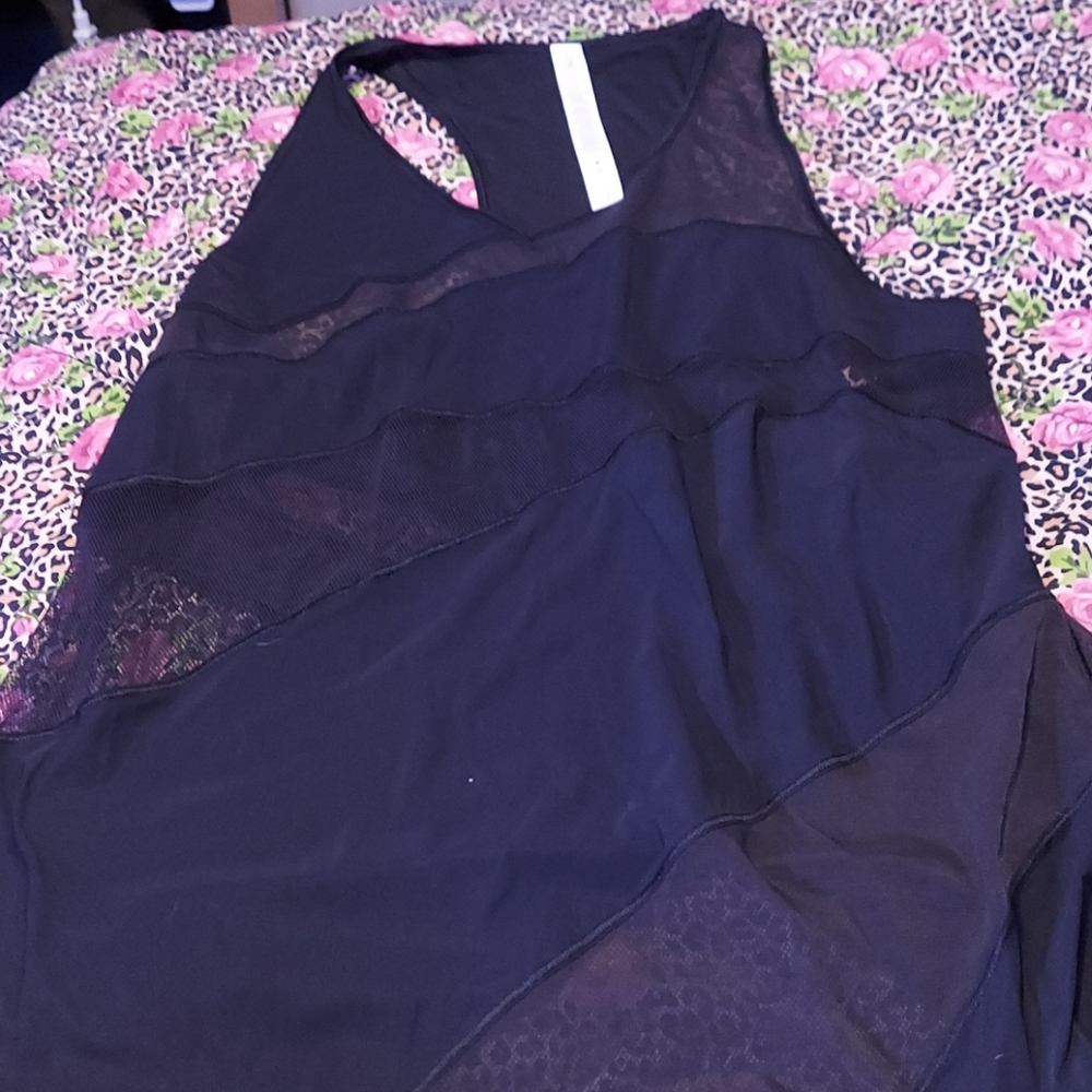 Lululemon tank top